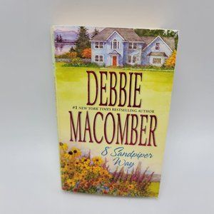 Debbie Macomber 8 Sandpiper Way #8 Cedar Grove